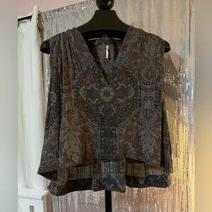 Elegant Free People Gray Patterned Women's Top Sz M🩶